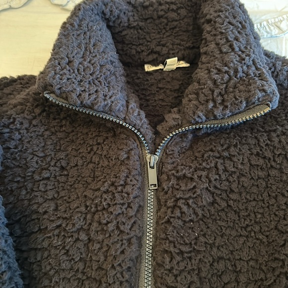 NWOT Express One Eleven Pullover - Picture 6 of 12
